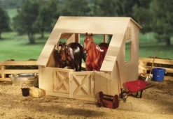 Breyer Horse Wood Stable