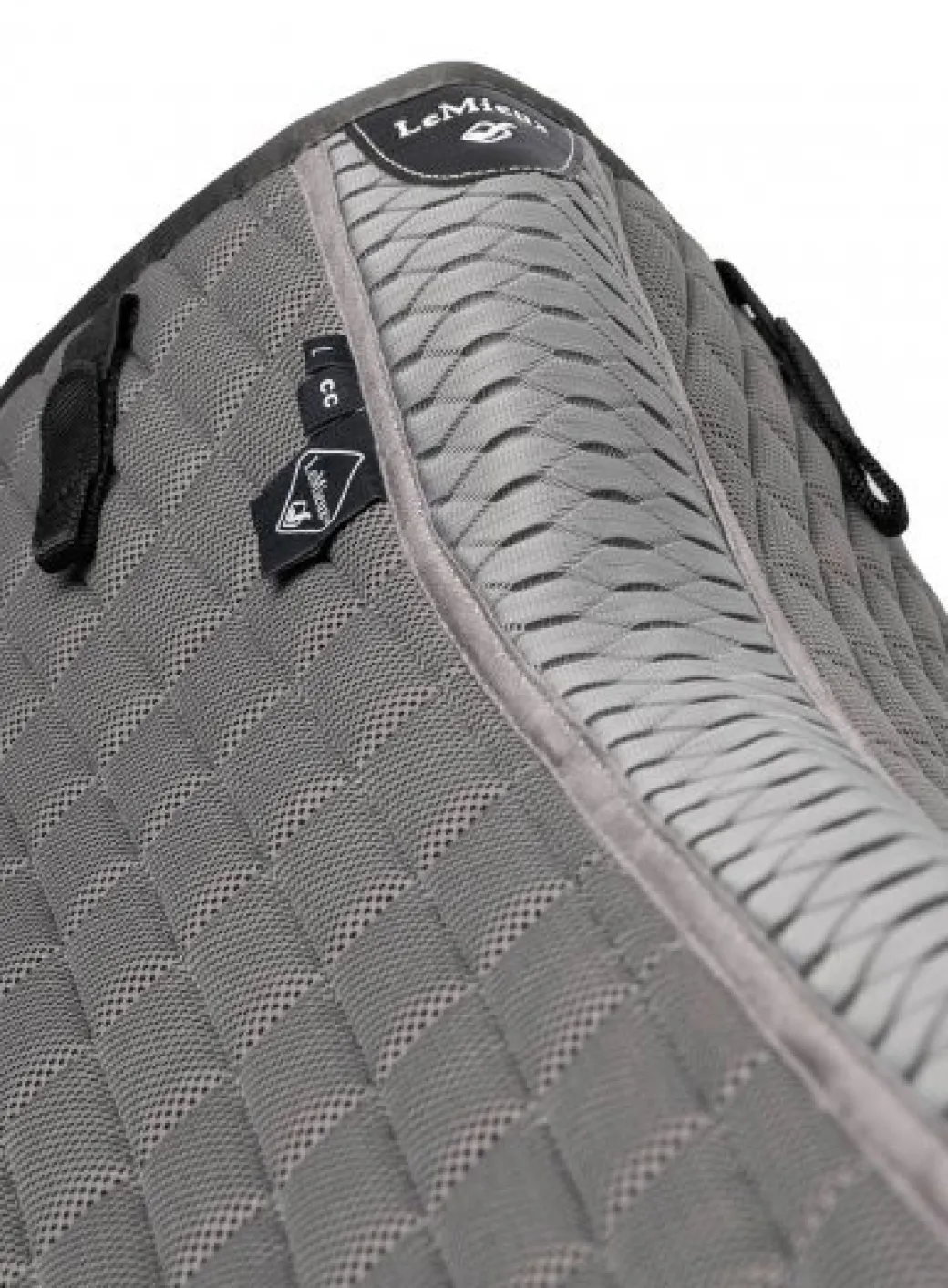 LeMieux Self-Cool Close Contact Square Pad