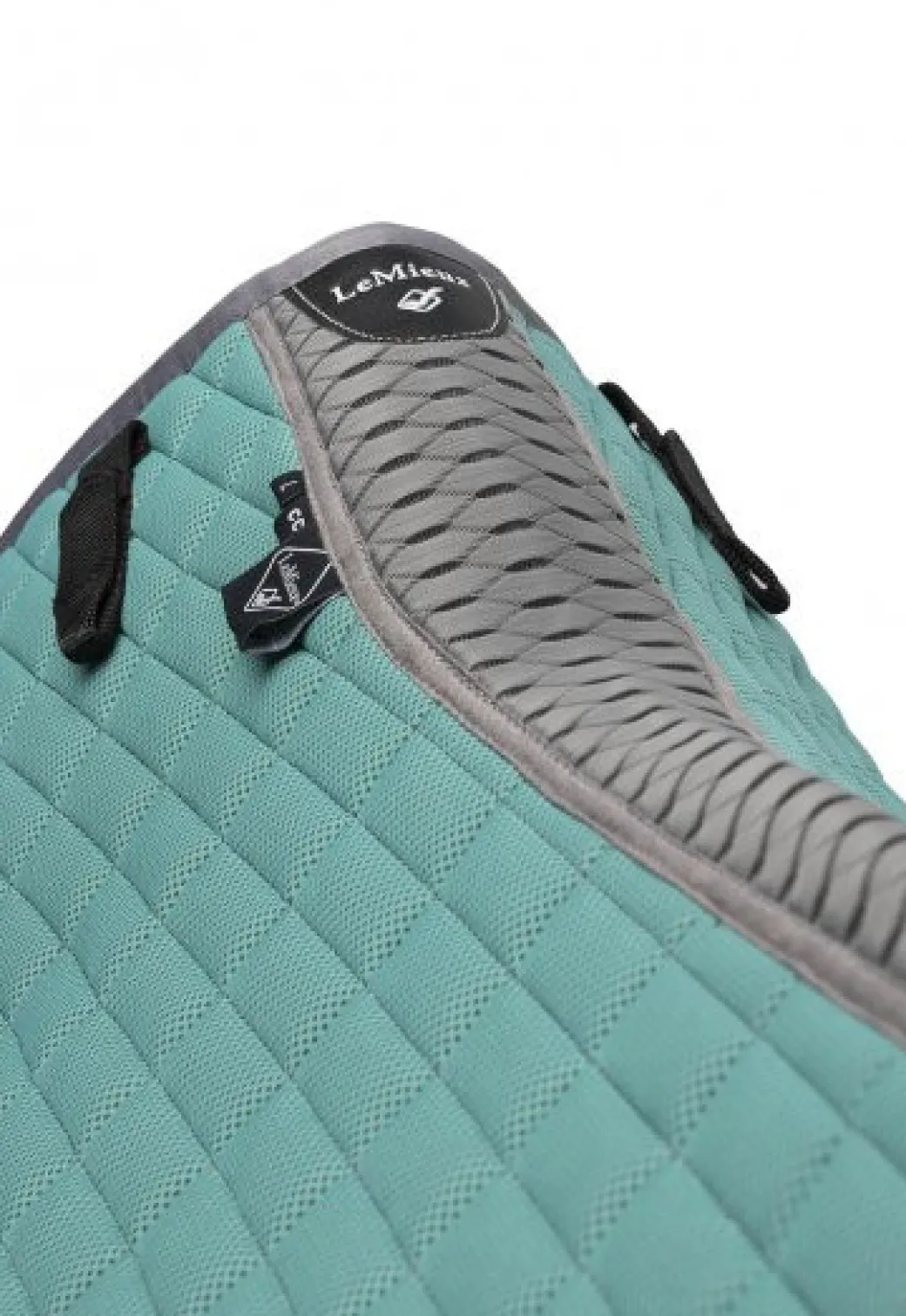 LeMieux Self-Cool Close Contact Square Pad