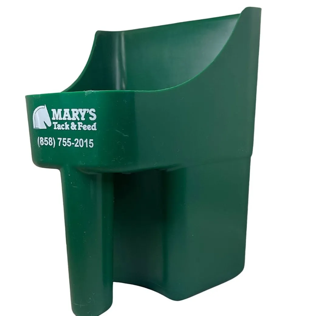 Mary's 3 Quart Enclosed Feed Scoop