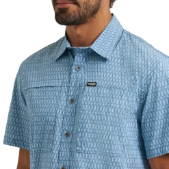 Men's Wrangler ATG Ombré Blue Hike Shirt
