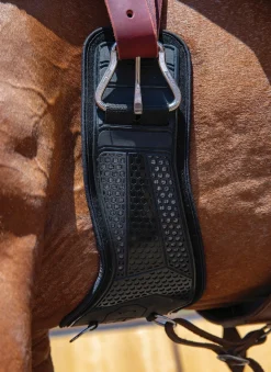 Professional's Choice VenTECH Contour Cinch Neoprene
