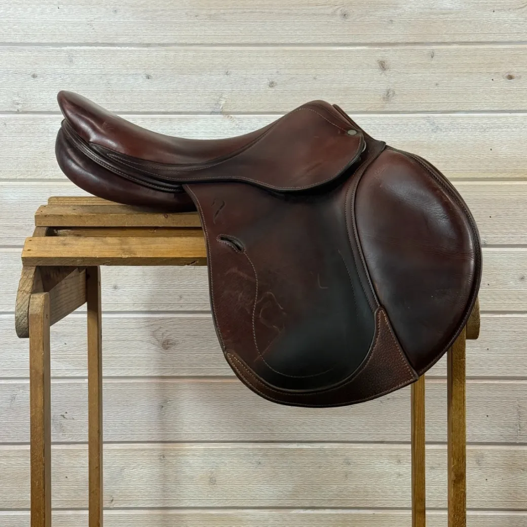 Used Antares Evolution Close Contact Jump Saddle 17/M