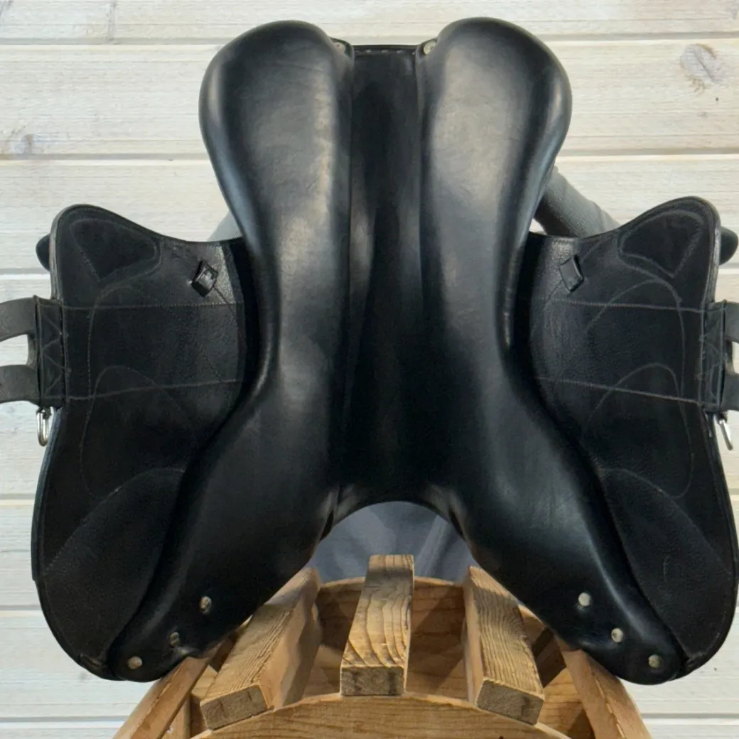 Used Antares Monoflap Close Contact Saddle 18/W