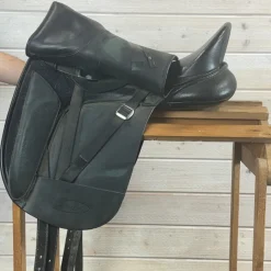 Used Bates Isabel Dressage Saddle 17/MW