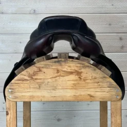 Used CWD SE02 Pro Panel Close Contact Saddle 17/M