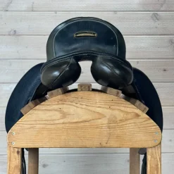 Used Hennig Sofa Dressage Saddle - 17/M