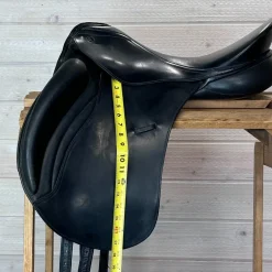 Used Kieffer Orphee TB Dressage Saddle 17/MN