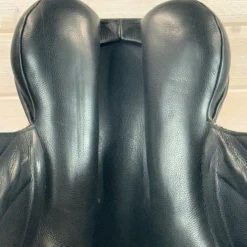 Used N2 Vincitore Monoflap Dressage Saddle 18/M