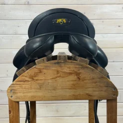 Used N2 Vincitore Monoflap Dressage Saddle 18/M