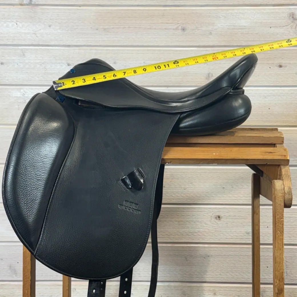 Used Stubben 1894 Dressage Saddle 18/M