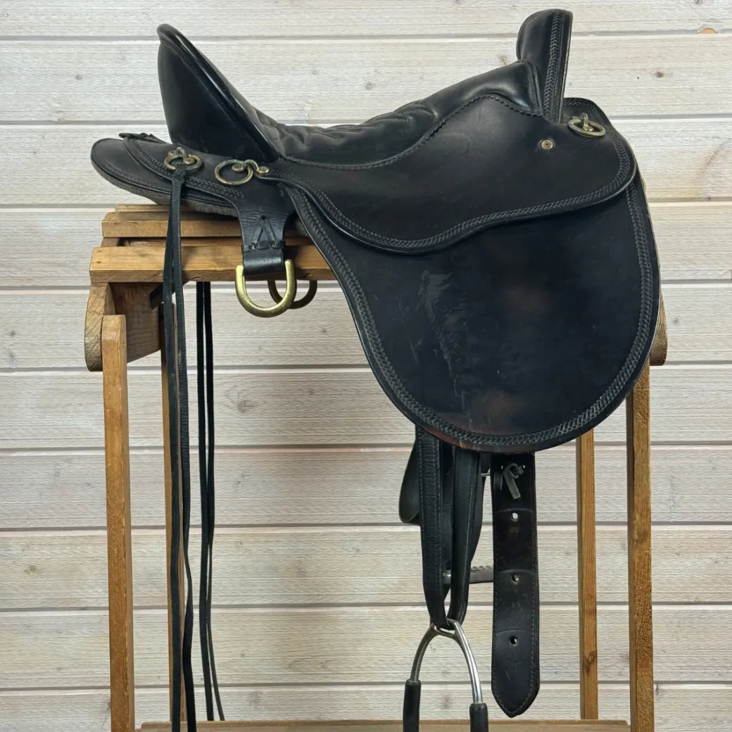 Used Tucker Endurance River Plantation Western Saddle 15.5/M