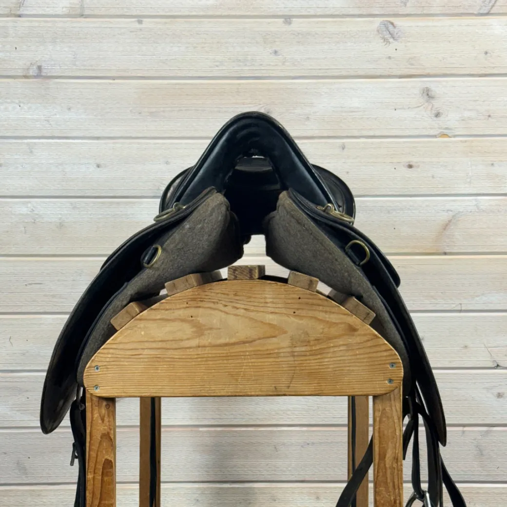 Used Tucker Endurance River Plantation Western Saddle 15.5/M