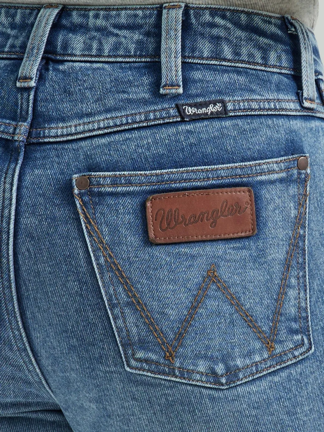 Wrangler Bailey HR Med Wash Boot Cut Jeans